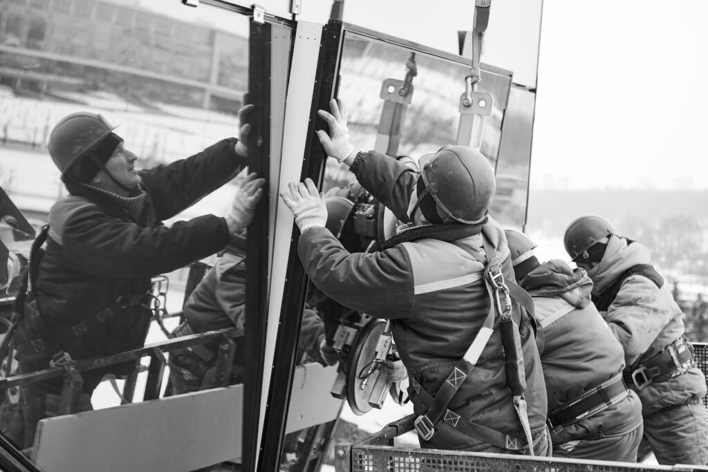 facade glass window installation